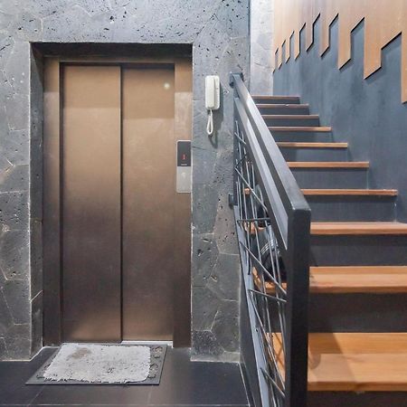 Urbanview Elephant Eleven Residence Bandung By Reddoorz Exterior photo