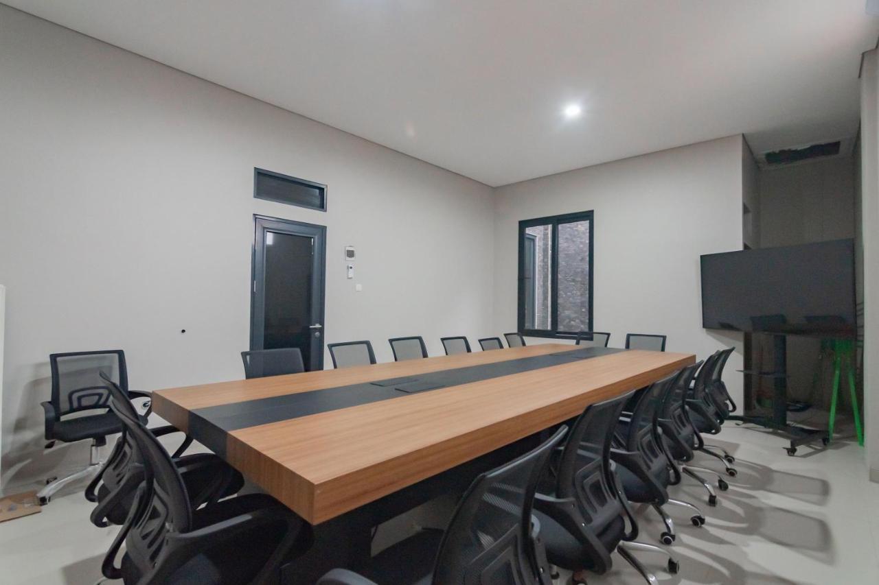 Urbanview Elephant Eleven Residence Bandung By Reddoorz Exterior photo
